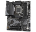 GIGABYTE B760 GAMING X AX Carte Mère - Compatible avec les processeurs Intel Core 14e génération, VRM numérique 8+1+1 phases, jusqu'à 7600MHz DDR5 (OC), 3x PCIe 4.0 M.2, Wi-Fi 6E, 2.5GbE LAN, USB 3.2 Gen 2