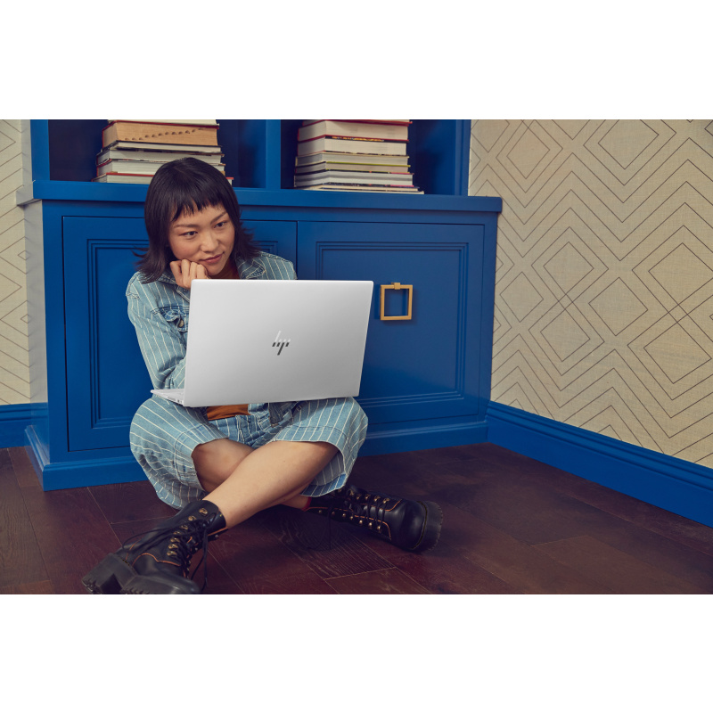 HP ENVY 15-ep1012nf Intel® Core™ i7 i7-11800H Ordinateur portable 39,6 cm (15.6") Écran tactile 4K Ultra HD 32 Go DDR4-SDRAM 1 To SSD NVIDIA GeForce RTX 3060 Max-Q Wi-Fi 6 (802.11ax) Windows 11 Home Argent